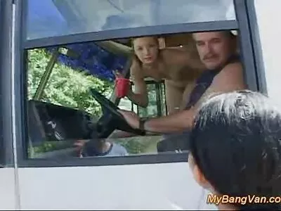 ორი ბიჭი bang girlie