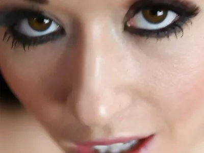 მჭიდრო cutie იღებს banged უძრავი კარგი