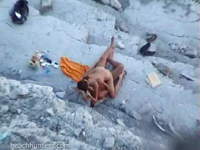 დილის სექსი და კუდში ჩაცმა